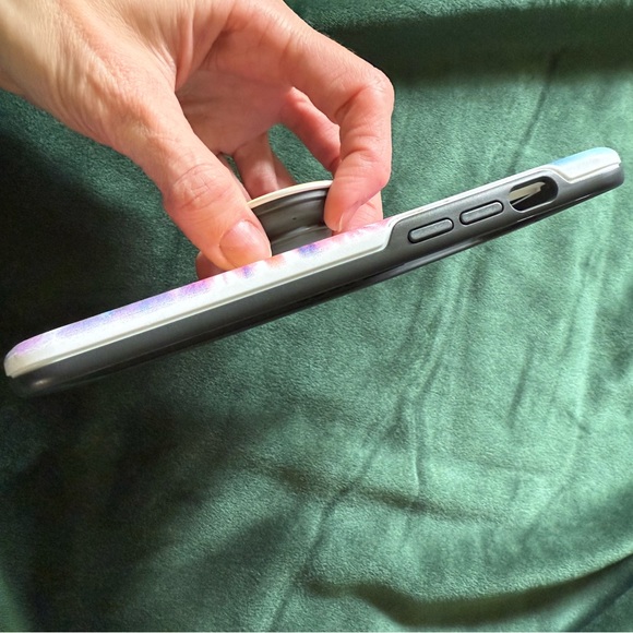 Otterbox for iPhone 12 Pro Max - Picture 4 of 7